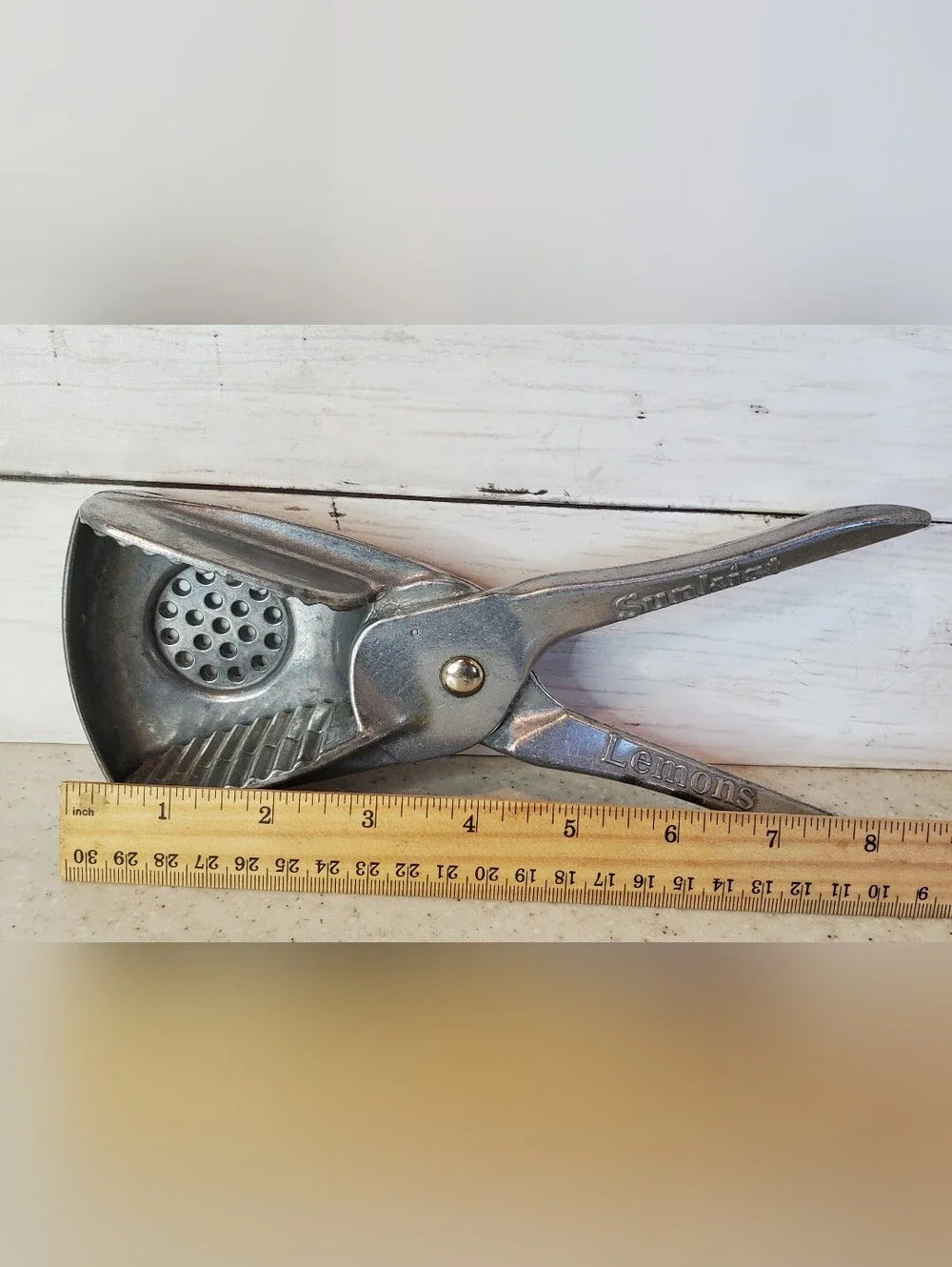 Vintage Sunkist Lemons Cast Aluminum Hand Citrus Juicer Squeezer Press USA